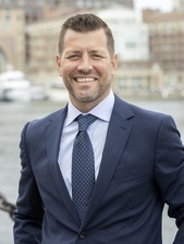 Benjamin Ray Novotny headshot