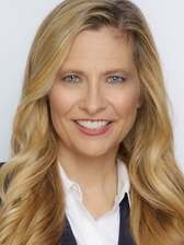 Carolin K Shining headshot