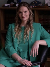 Cassie Hartpence headshot