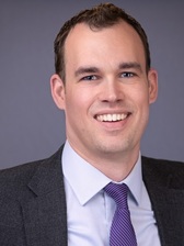 Daniel James Davis headshot