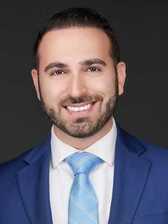 Eli S. Cohen headshot