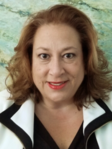 Elizabeth Coke headshot