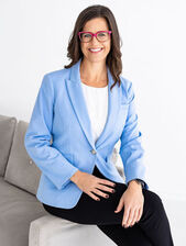 Elizabeth Mary Johnson headshot