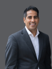 Esteban Sandoval headshot