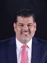 Ignacio Pinto-Leon headshot