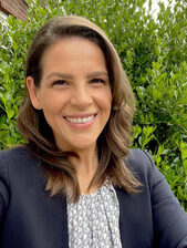 Jennifer Grace Smyrnos headshot