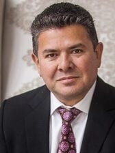Juan Carlos Hernandez headshot
