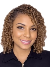 Katelyn C. Logie headshot