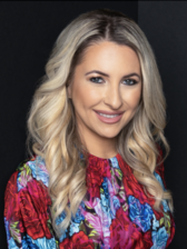 Katie Shenko headshot