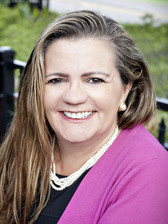 Lea Anne Groover headshot