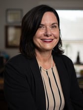 Lisa E. Mcknight headshot