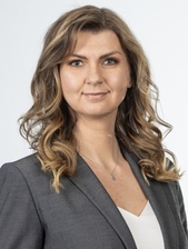 Lucia Smalikova headshot