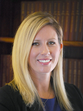 Mallory D Powers headshot