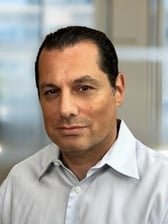 Peyman Dadmehr headshot