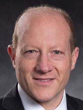 Robert Panzer headshot