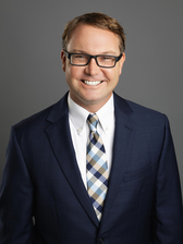 Stephen Haines Bates headshot