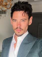 Zachary Cumer Skidelsky headshot